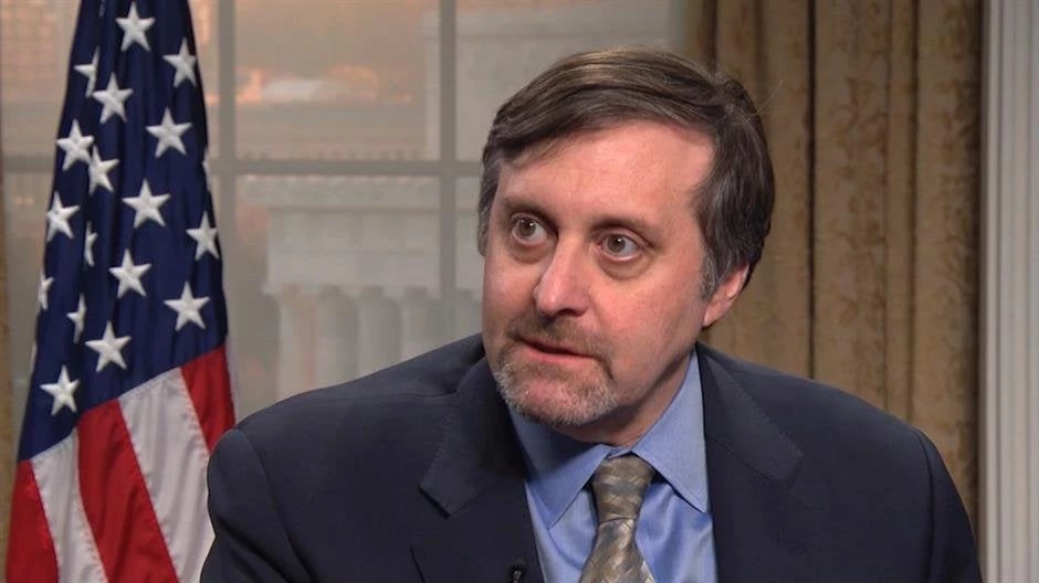 Οι ΗΠΑ «απλώνονται» στα Σκόπια: «Έχετε τη συνεχή υποστήριξη της Ουάσινγκτον» – Ο Μ.Πάλμερ αρνήθηκε να συναντηθεί με Ιβάνοφ και Μίτσκοσκι